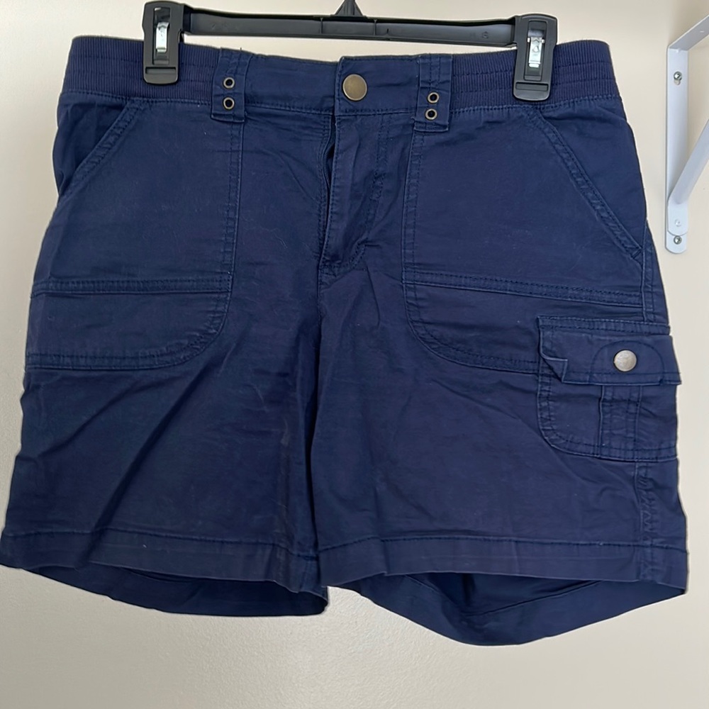 Navy blue Lee relaxed fit cargo shorts